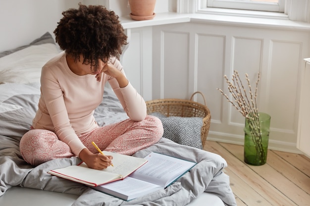 Daily Journaling: A Habit for a Longer, Healthier Life