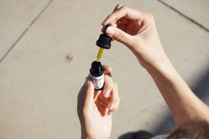 Redefining Personal Care: The Role of Natural Oils in Aging Gracefully